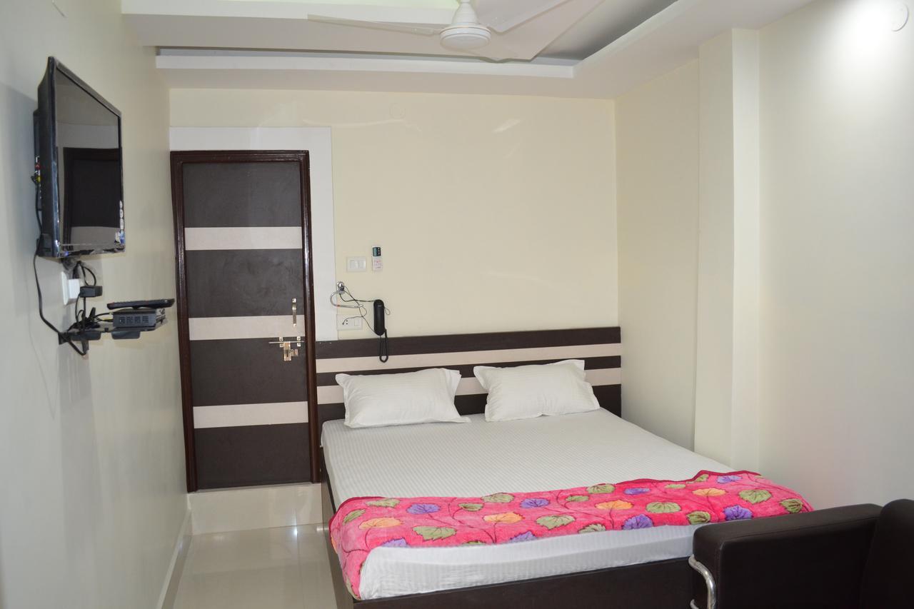 Hotel R K Palace Supaul Exterior photo